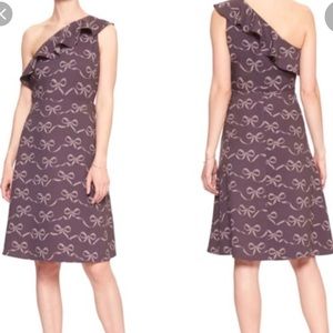 Banana Republic one shoulder bow print dress
